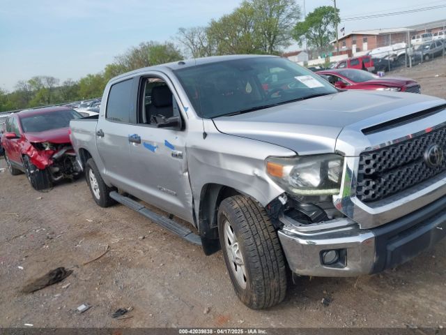 5TFEY5F13JX235125 Toyota Tundra Sr5 5.7l V8