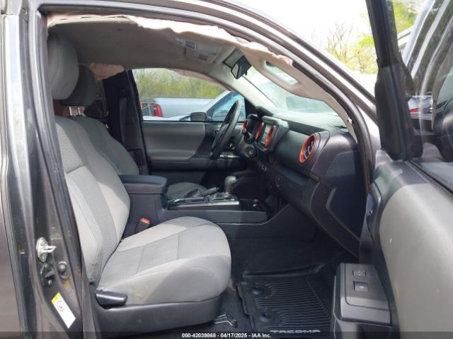 5TFSX5EN1KX065827 Toyota Tacoma Sr
