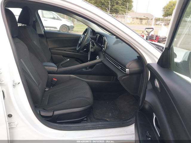 5NPLL4AGXMH047584 Hyundai ELANTRA SE