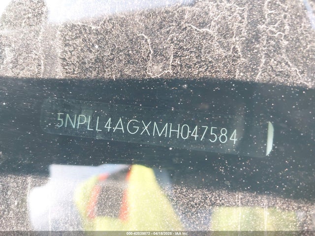 5NPLL4AGXMH047584 Hyundai ELANTRA SE