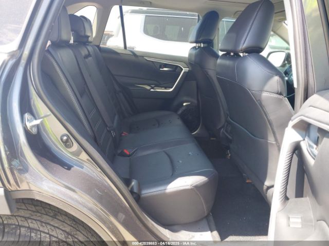 2T3C1RFV8KW034994 Toyota Rav4 Xle Premium