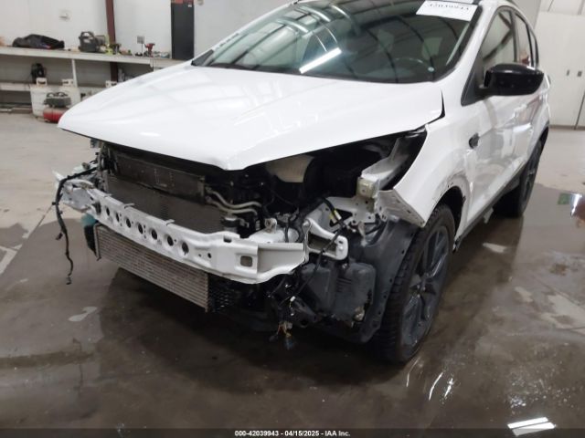 1FMCU9G94HUE47750 Ford ESCAPE SE