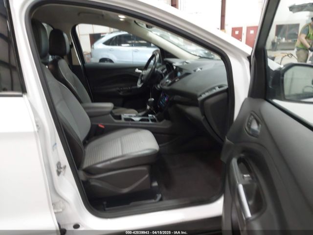 1FMCU9G94HUE47750 Ford ESCAPE SE