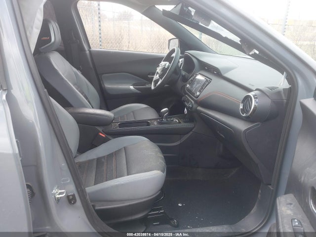3N1CP5DV8RL475135 Nissan Kicks Sr Xtronic Cvt