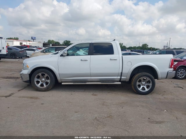 1C6RR6NM1JS232390 RAM 1500 Laramie  4x2 5'7 Box