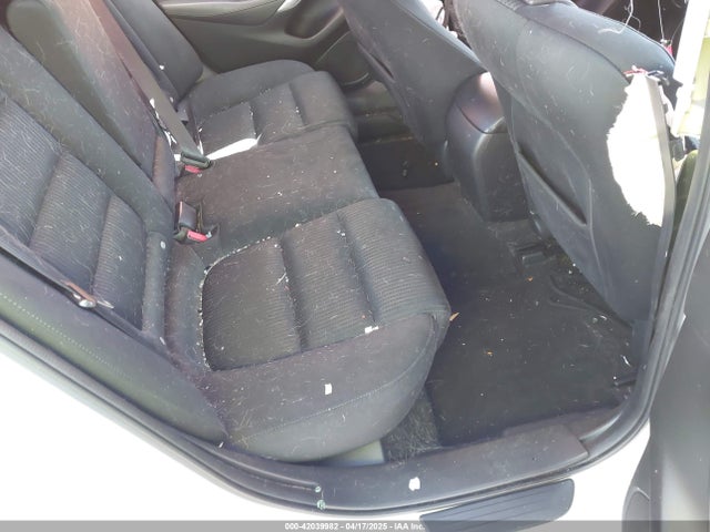 JM1GJ1U57G1481585 Mazda Mazda6 I Sport