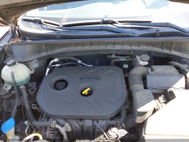 KM8J3CA41HU394414 Hyundai TUCSON SE