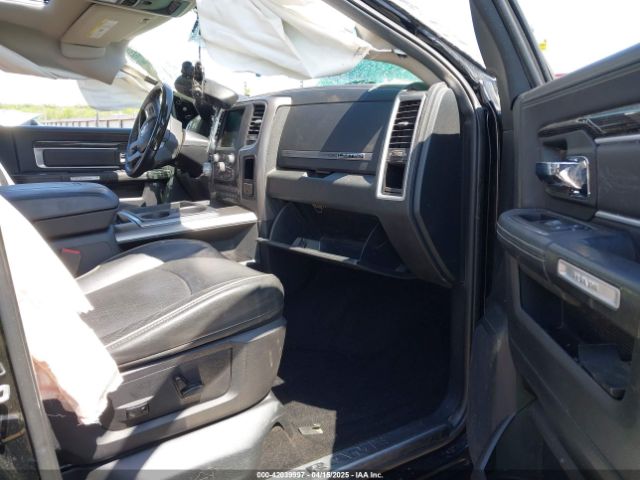 1C6RR7PT5FS552426 RAM 1500 Laramie Limited