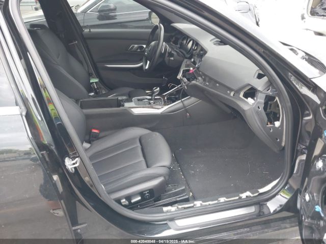 3MW5R1J02L8B08305 BMW 330I