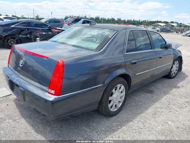 2010 CADILLAC DTS 1G6KA5EYXAU100802 Photo 3