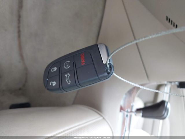 2011 CHRYSLER 300C 2C3CA6CTXBH516727 Photo 10