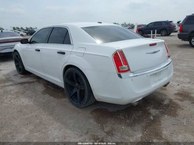 2011 CHRYSLER 300C 2C3CA6CTXBH516727 Photo 2