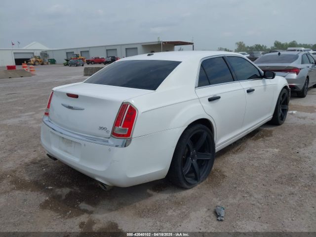 2011 CHRYSLER 300C 2C3CA6CTXBH516727 Photo 3