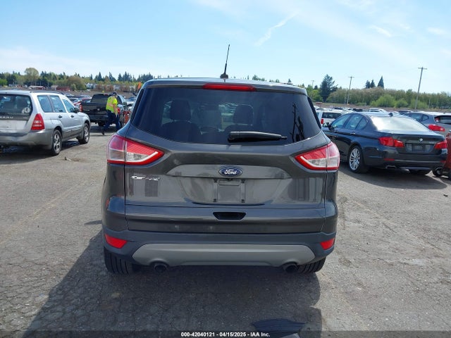 1FMCU0G75FUB31989 Ford ESCAPE SE