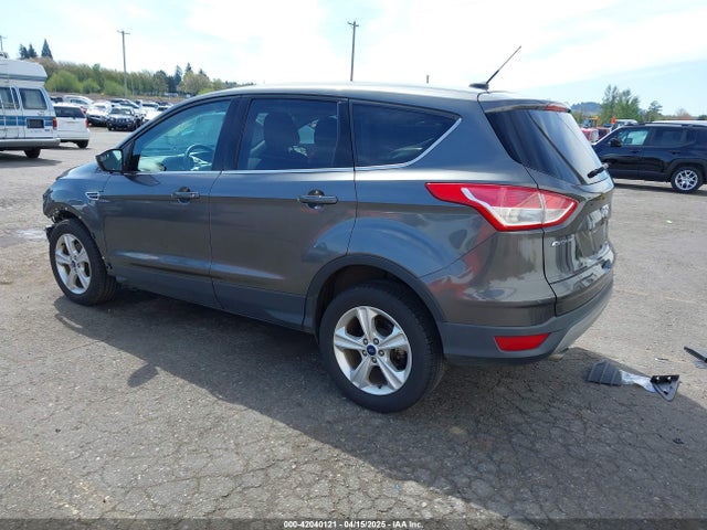 1FMCU0G75FUB31989 Ford ESCAPE SE