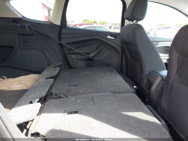 1FMCU0G75FUB31989 Ford ESCAPE SE
