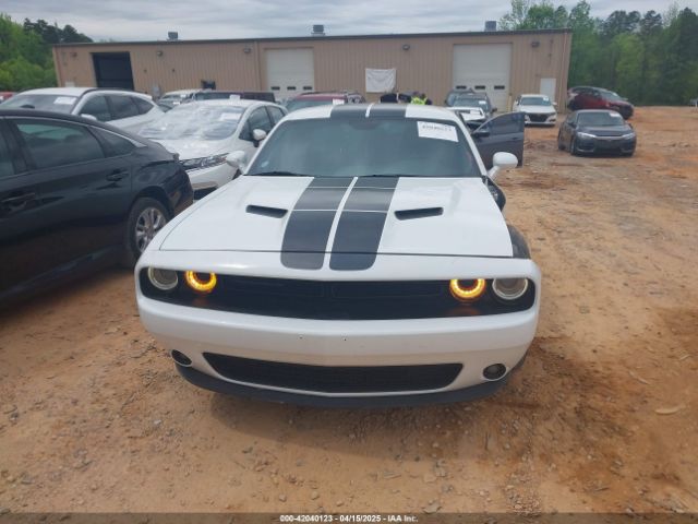2C3CDZAG7GH202958 Dodge Challenger Sxt