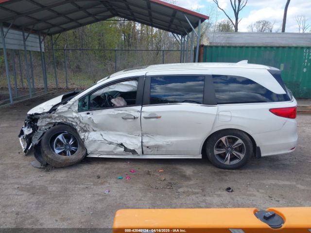 5FNRL6H81JB023530 Honda Odyssey Touring
