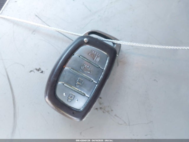 KMHD84LF2HU245531 Hyundai Elantra Value Edition