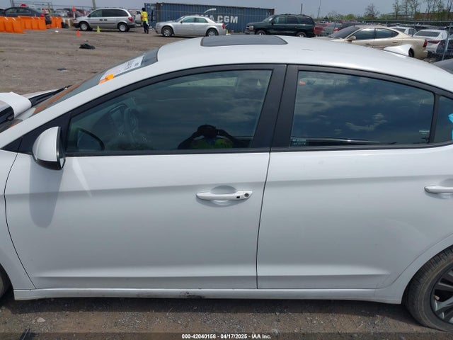 5NPD84LF1JH300720 Hyundai mpi nu