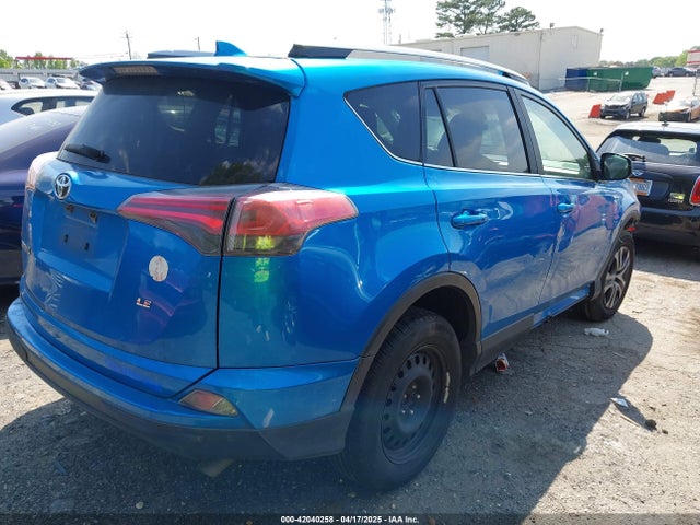 JTMZFREV8HJ106216 Toyota RAV4 LE