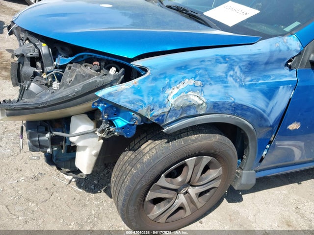 JTMZFREV8HJ106216 Toyota RAV4 LE