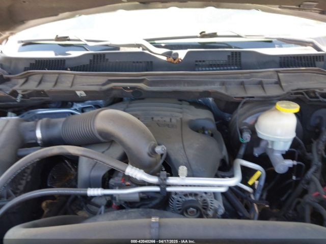3C6RR7KTXHG788331 RAM 1500 Express  4x4 5'7 Box