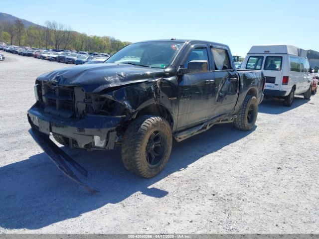 3C6RR7KTXHG788331 RAM 1500 Express  4x4 5'7 Box