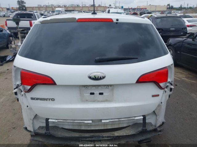 5XYKT3A66EG486609 KIA SORENTO LX