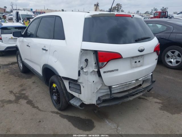 5XYKT3A66EG486609 KIA SORENTO LX