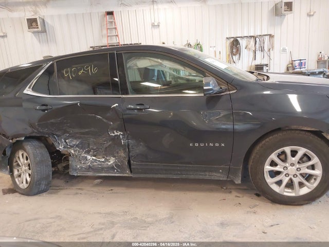 3GNAXJEV3JL389142 Chevrolet EQUINOX LT