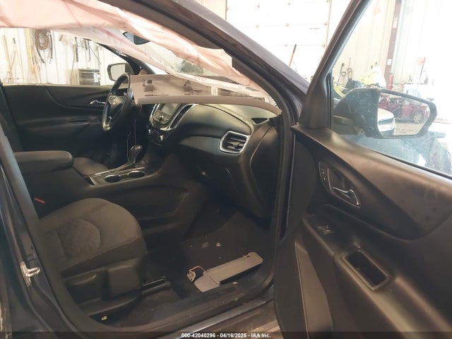 3GNAXJEV3JL389142 Chevrolet EQUINOX LT