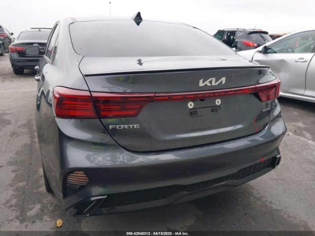 3KPF54AD6RE713168 KIA Forte Gt-line