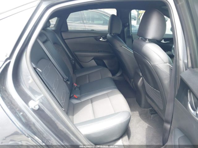 3KPF54AD6RE713168 KIA Forte Gt-line