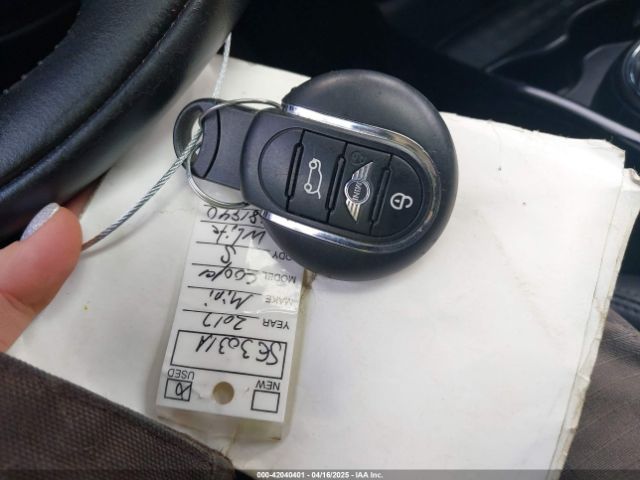 2017 MINI CLUBMAN WMWLU5C59H2E81940 Photo 10