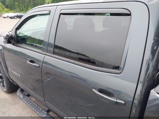 3GCUKREC5JG106492 Chevrolet Silverado 1500 2lt