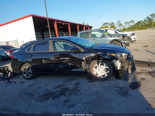 3KPF24AD2KE045187 KIA Forte Lxs