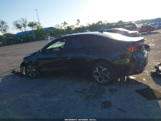 3KPF24AD2KE045187 KIA Forte Lxs