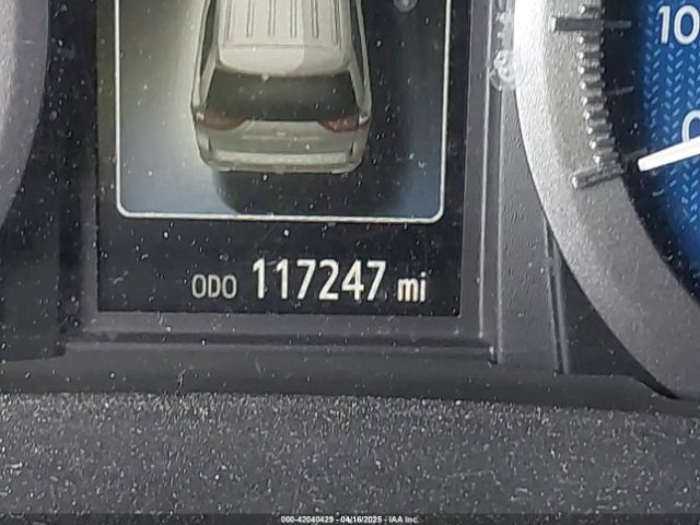 5TDYZ3DC0HS816861 Toyota Sienna Xle 8 Passenger