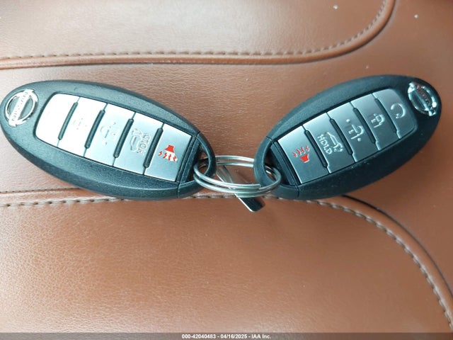 JN8AT2MT5JW467963 Nissan Rogue Sl