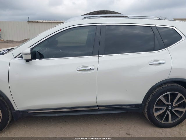 JN8AT2MT5JW467963 Nissan Rogue Sl