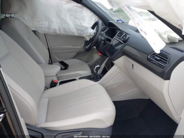 2023 VOLKSWAGEN TIGUAN 3VVCB7AX0PM122636 Photo 4