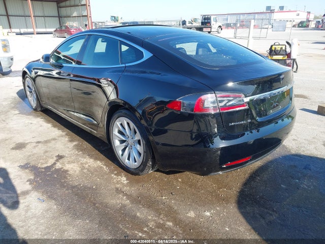 2017 TESLA MODEL S 5YJSA1E27HF230508 Photo 2