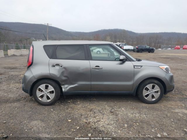 KNDJN2A2XF7160582 KIA Soul