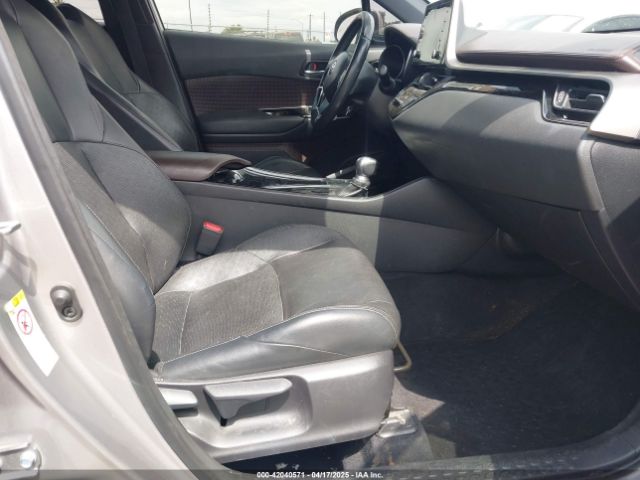 JTNKHMBX3K1016723 Toyota C-hr Limited