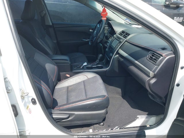 4T1BF1FK4FU937369 Toyota CAMRY SE