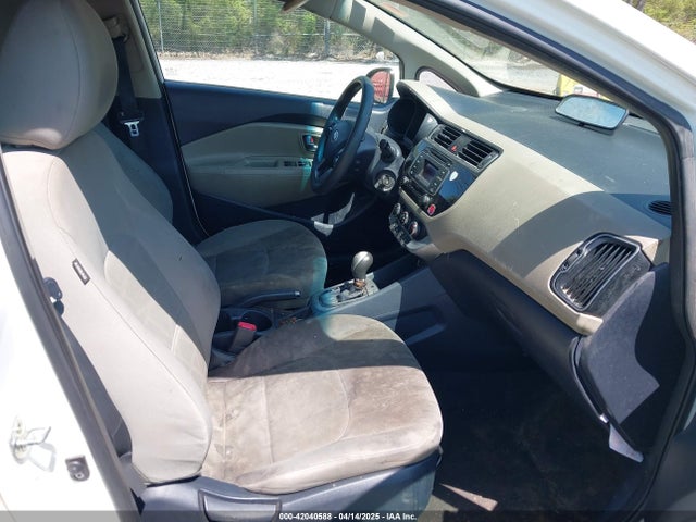 KNADM4A39G6639200 KIA gamma