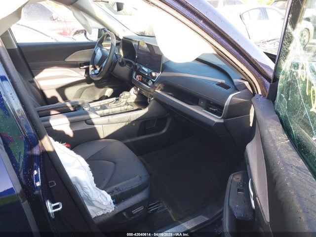5TDAAAB58RS065835 Toyota Grand Highlander Platinum