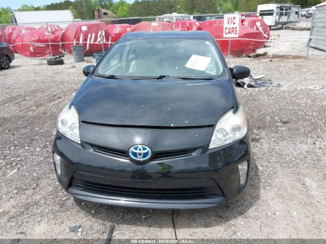 JTDKN3DU2F0445972 Toyota Prius Two