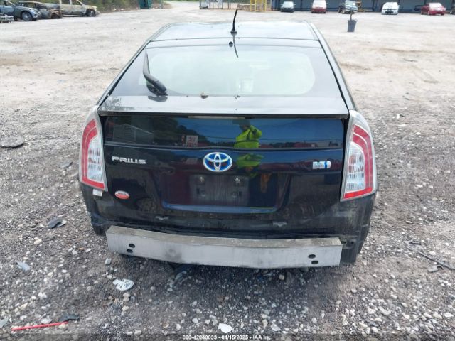 JTDKN3DU2F0445972 Toyota Prius Two